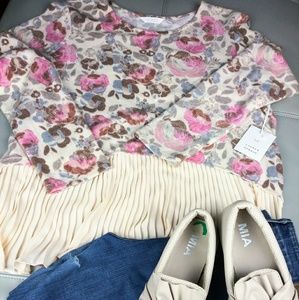 LAUREN CONRAD SWEATER / BLOUSE 👚!!